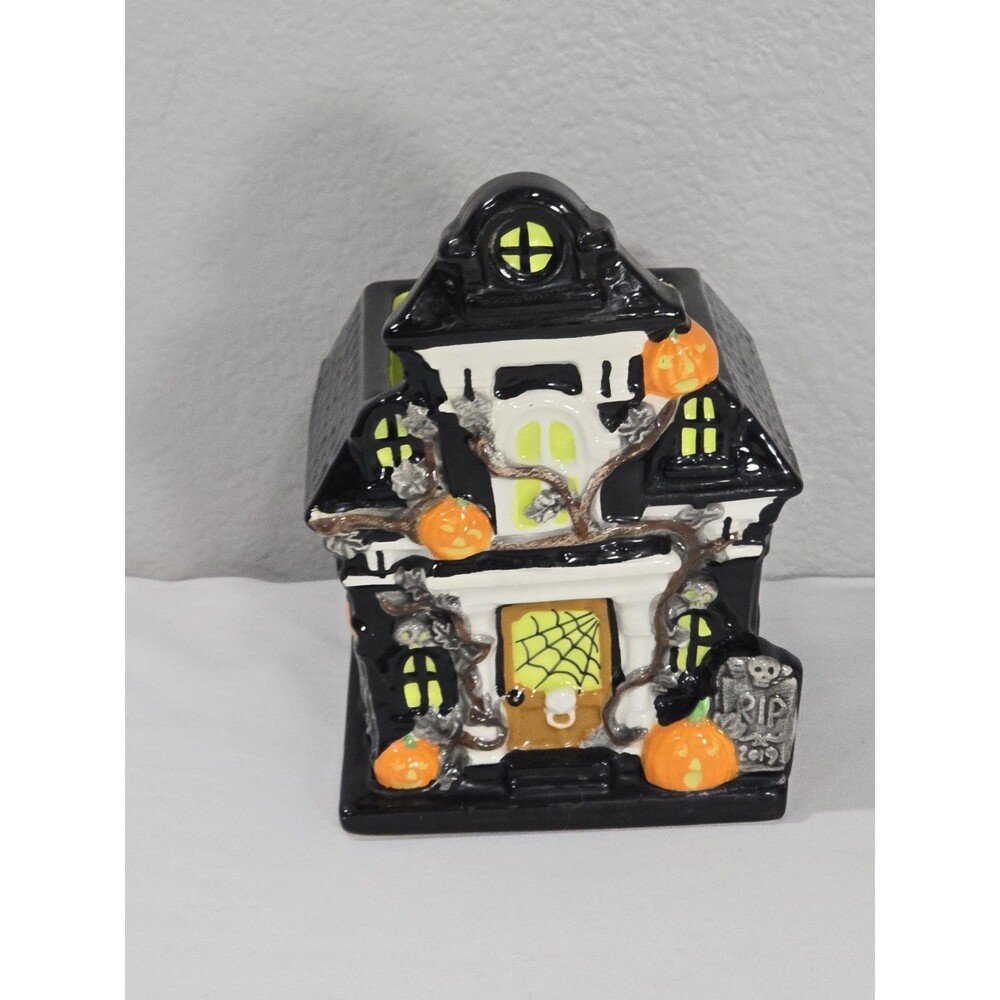 Bath & Body Works Halloween Haunted House Foaming Hand Soap Holder Ceramic